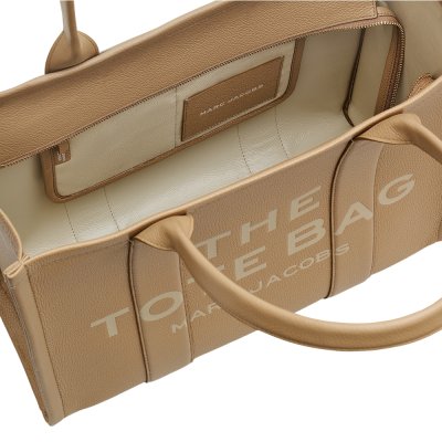 THE LEATHER LARGE TOTE BAG